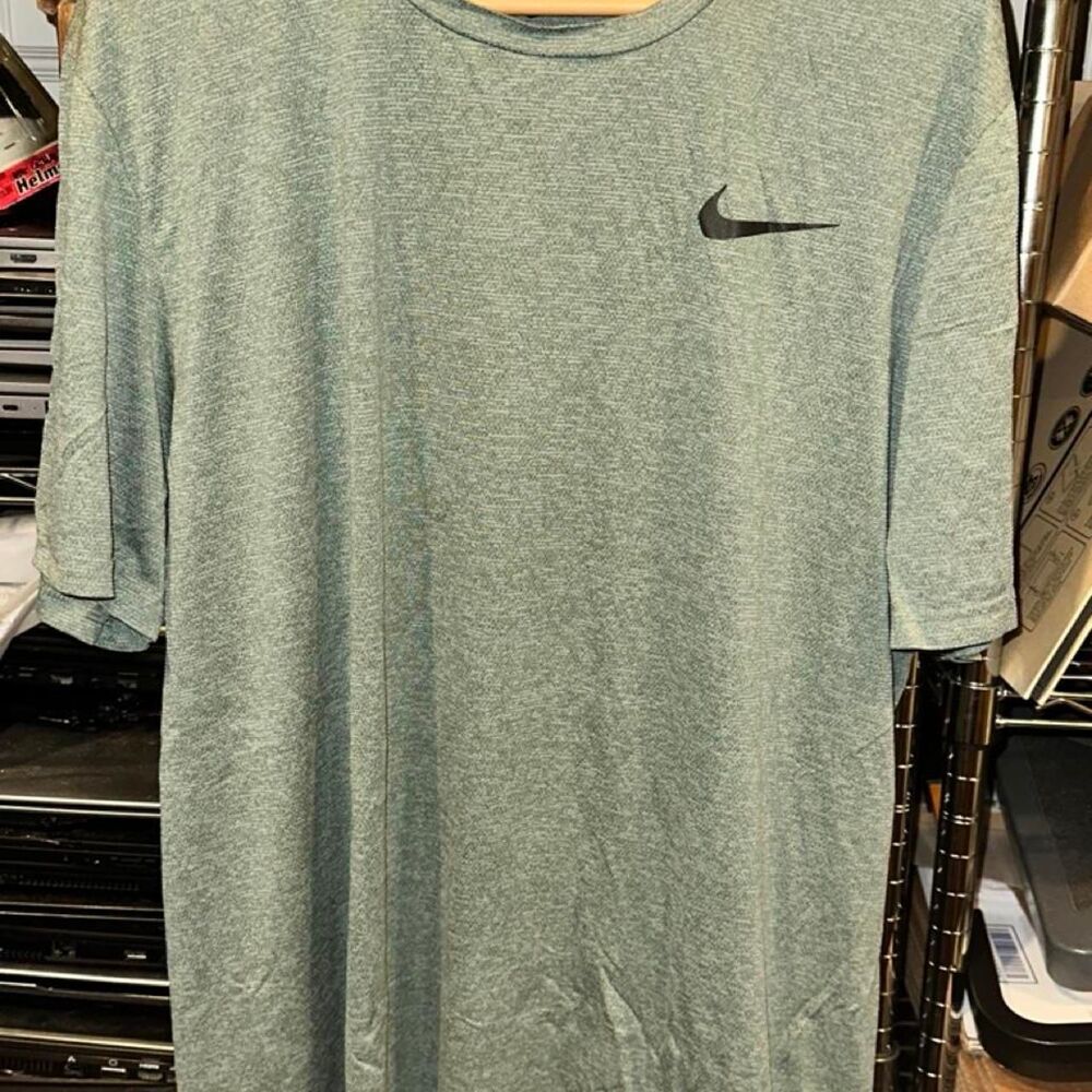 Nike Men's Green T-shirt